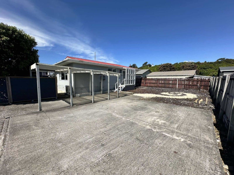 15 Richards Drive, Hokitika - Carousel 18
