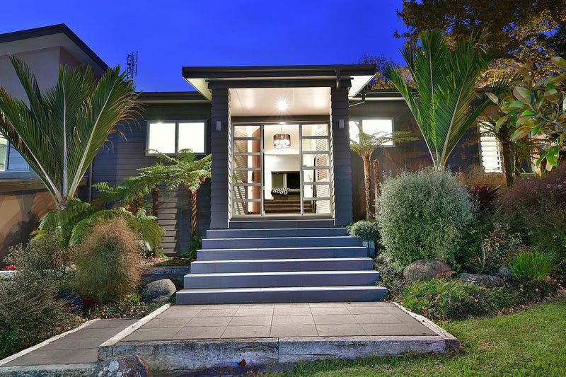 2 Andre Rise, Stanmore Bay, Whangaparaoa - Carousel 1