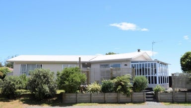 26 Waerenga Road, Otaki - Carousel 1