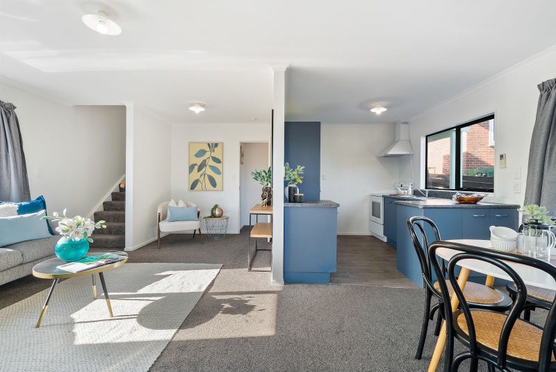 32A Horokiwi Road West, Newlands, Wellington - Carousel 1