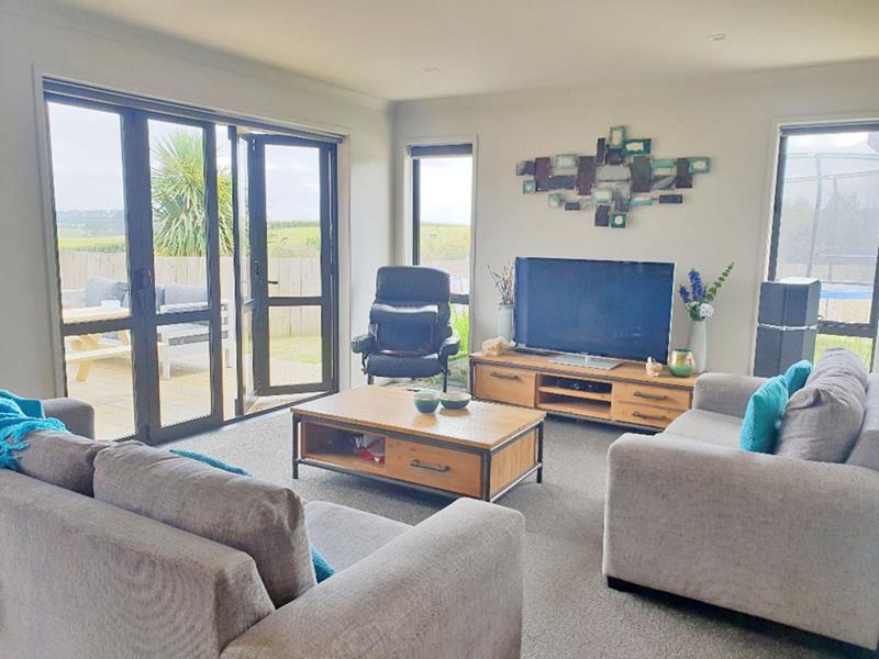 Property Valuation for 11 Lusk Way, Patumahoe, Pukekohe Trade Me