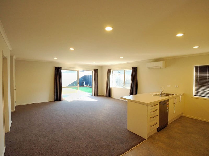 12 Charlbury Drive, Rolleston, Rolleston - Carousel 2