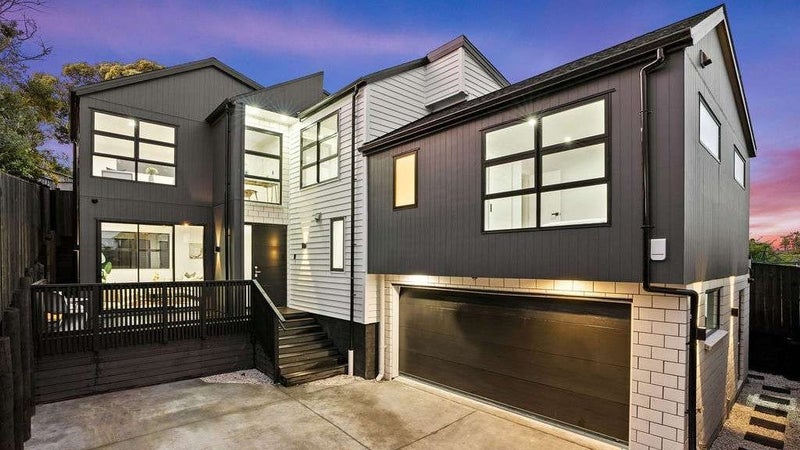 13C Griffen Park Road, Mount Roskill, Auckland - Carousel 1