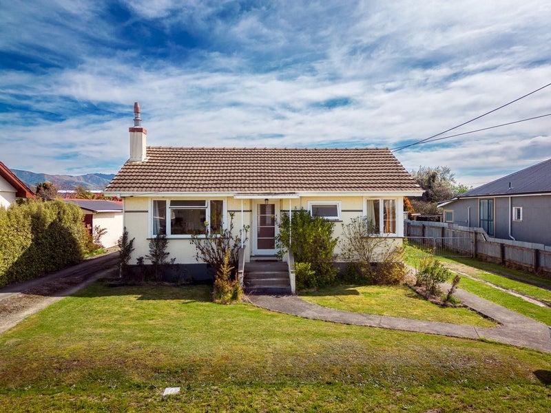 4 Moorhouse Street, Waimate, Waimate - Carousel 1