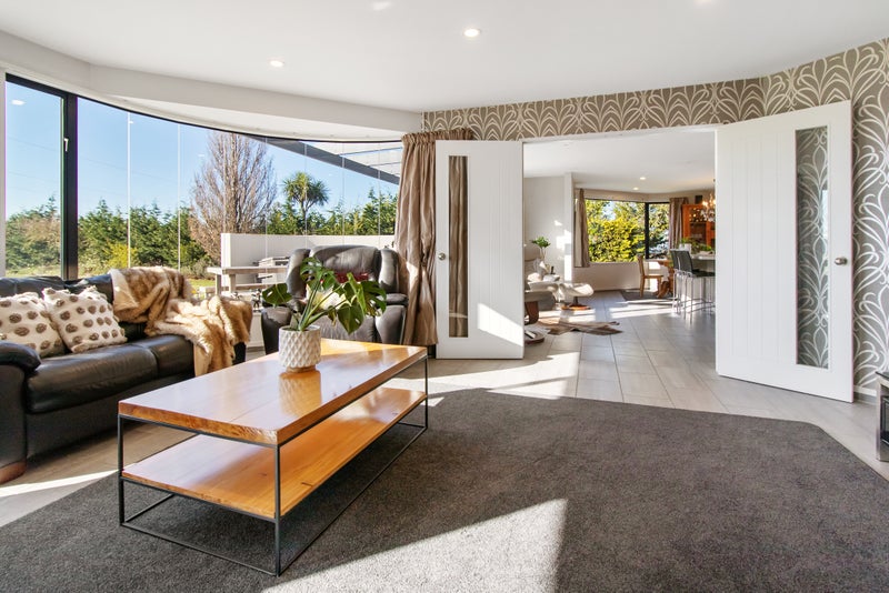 359 Fraser Road, Rosewill - Carousel 2