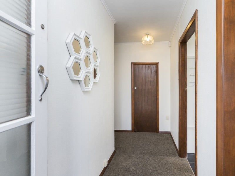 29 Windsor Street, Terrace End, Palmerston North - Carousel 2