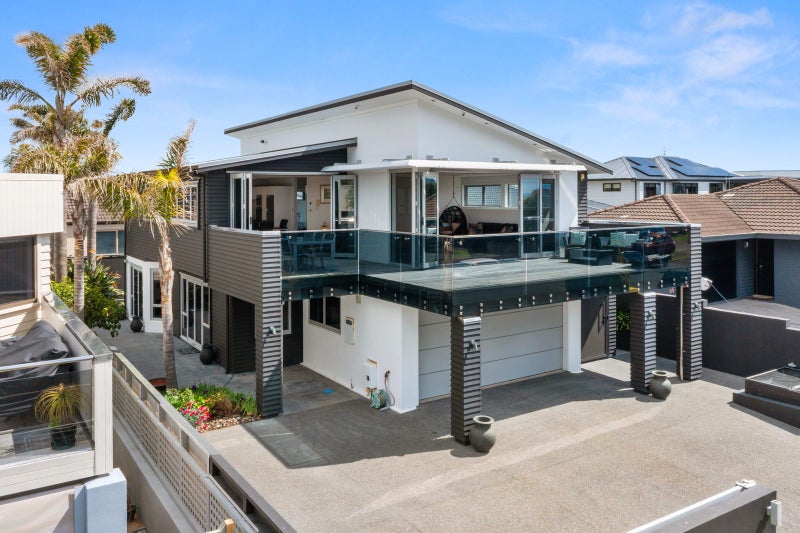 426A Oceanbeach Road, Mount Maunganui, Mount Maunganui - Carousel 1