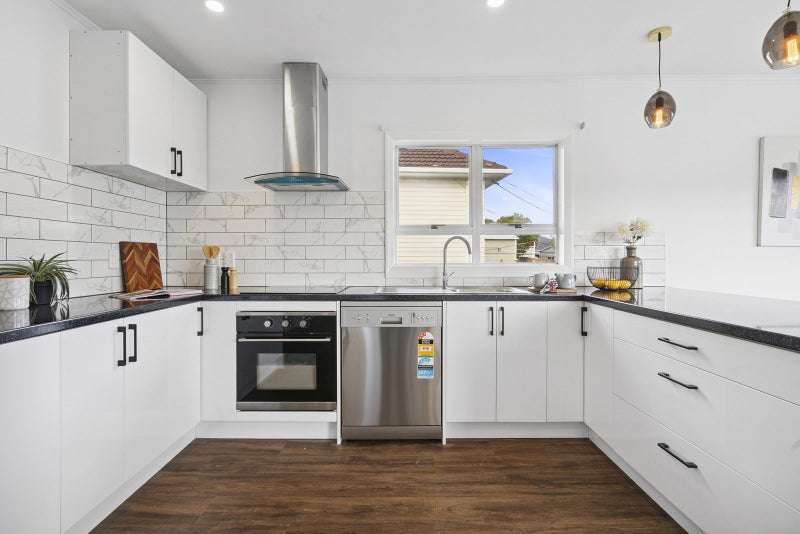 30 Petrie Street, Wainuiomata, Lower Hutt - Carousel 1