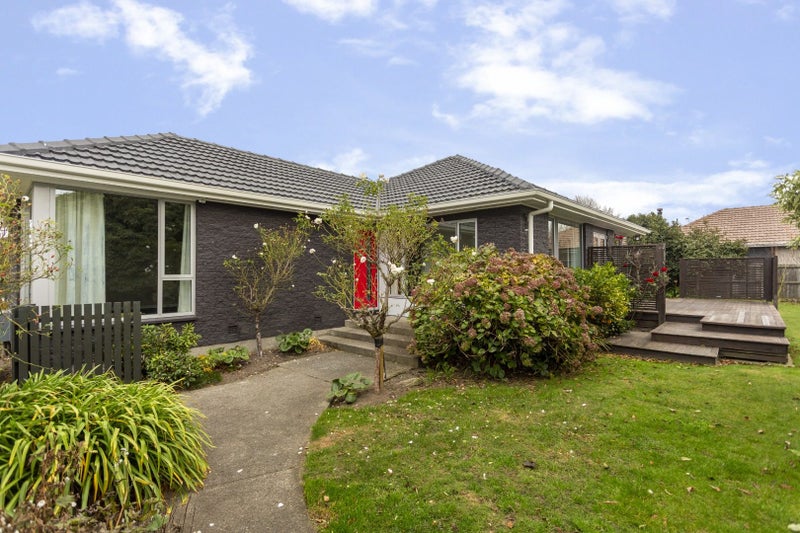 24 Steadman Road, Broomfield, Christchurch - Carousel 1