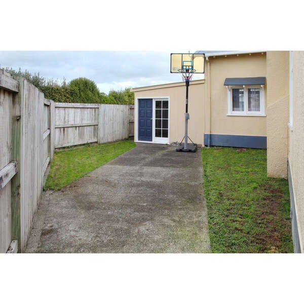 47 Fitzroy Street, Terrace End, Palmerston North - Carousel 11