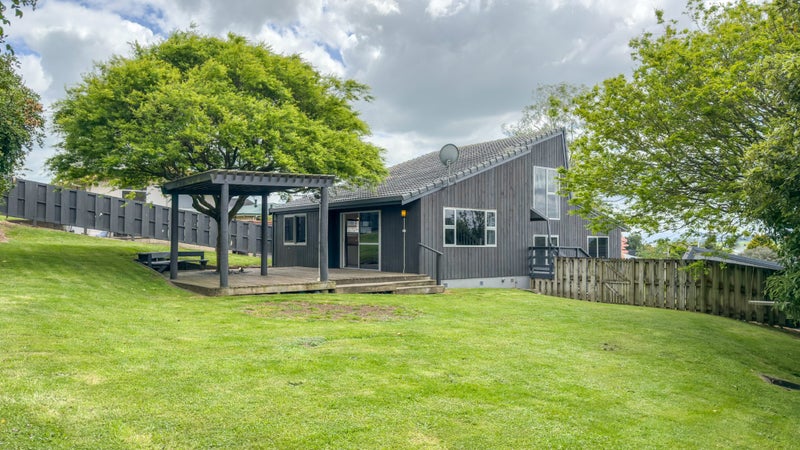 16 Hillcrest Street, Tirau - Carousel 1