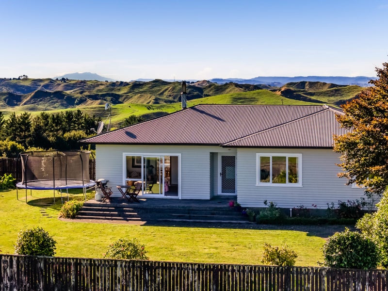 282 Stanley Road, Te Popo, Stratford - Carousel 1