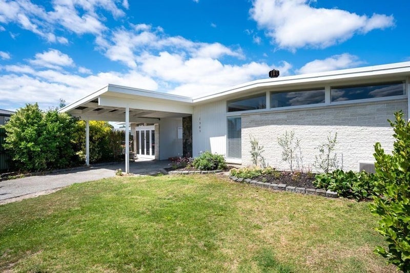 1303 Cardiff Place, Mayfair, Hastings - Carousel 1