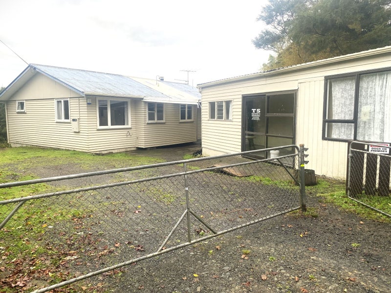 44 Onewhero-Tuakau Bridge Road, Tuakau - Carousel 1