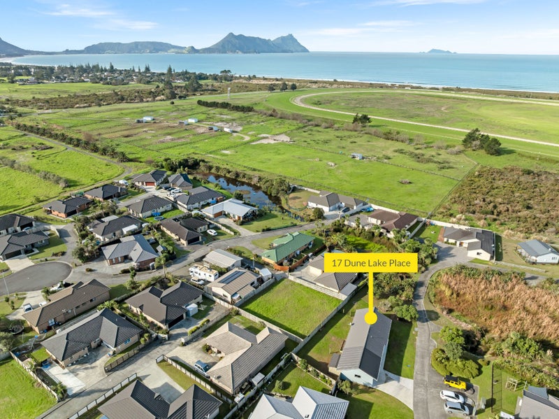 17 Dune Lake Place, Ruakaka - Carousel 2