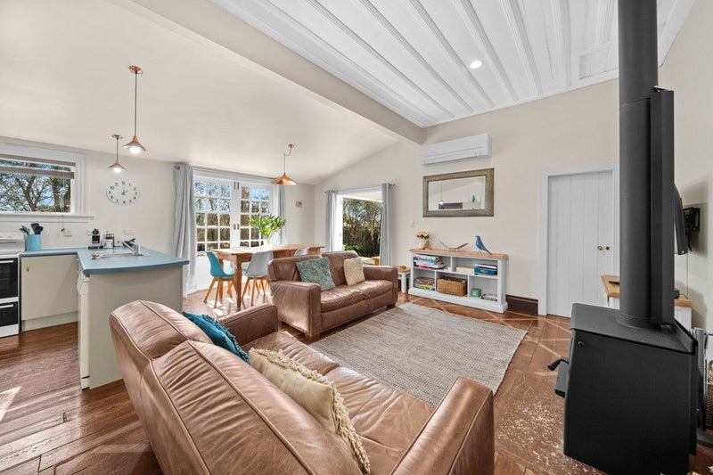 102 Jellicoe Street, Martinborough - Carousel 2