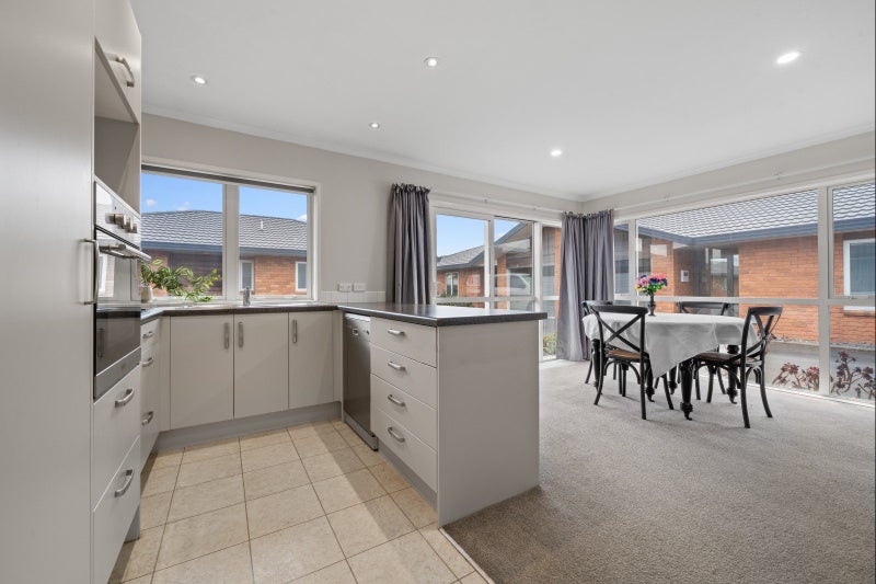 5/33 Clemow Road, Fitzroy, New Plymouth - Carousel 2