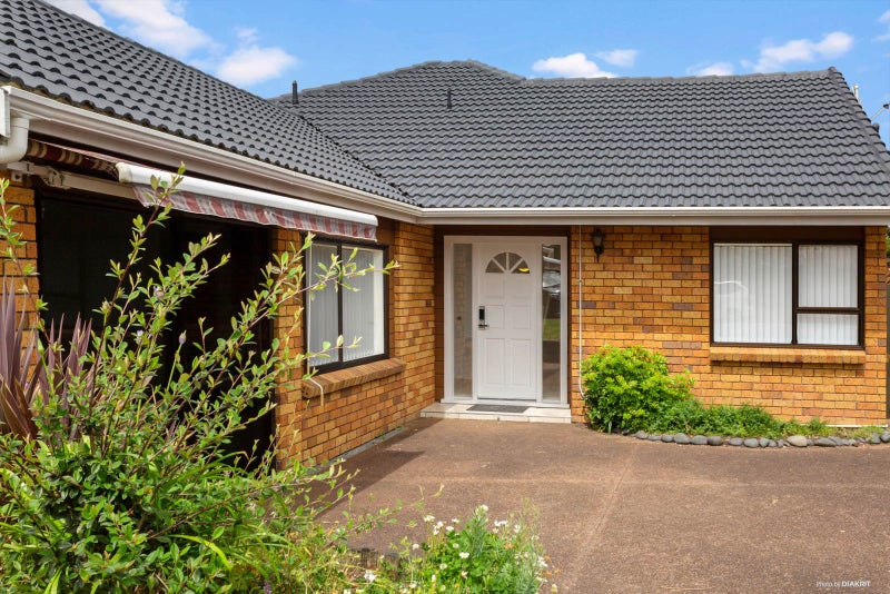 54 Edgeworth Road, Glenfield, Auckland - Carousel 2