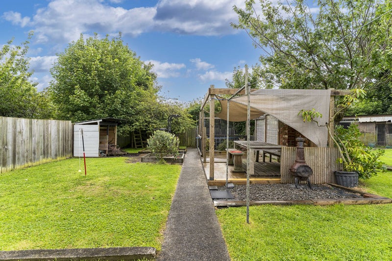 13 Burnett Street, Calton Hill, Dunedin - Carousel 1