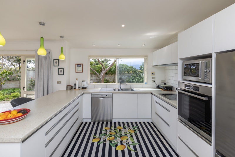 29 Avion Terrace, Raumati Beach, Paraparaumu - Carousel 2