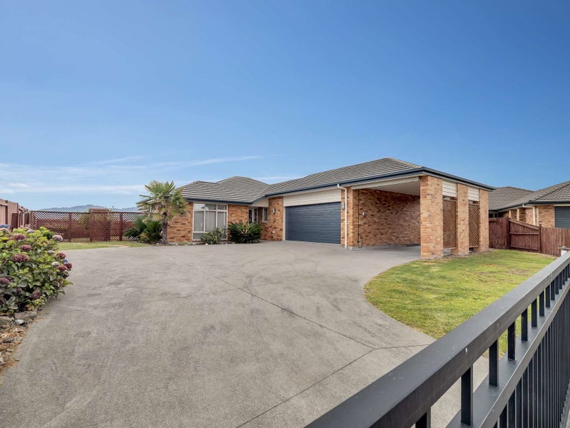 11 Wai Place, One Tree Point - Carousel 2
