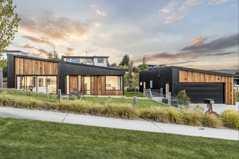 6 Mills Road, Wanaka - Carousel 1
