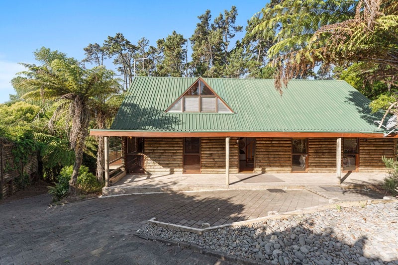 20 Montressor Place, Howick, Manukau City, Auckland - Carousel 1