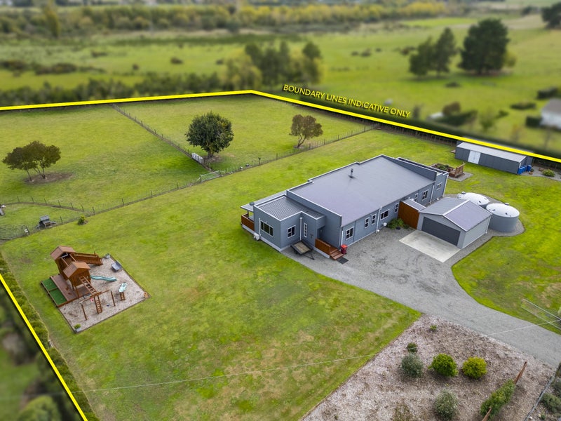 11 Te Ore Ore Bideford Road, Te Ore Ore, Masterton - Carousel 1