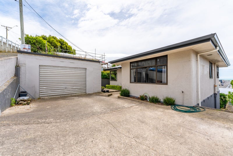 35 Aln Street, Oamaru - Carousel 2