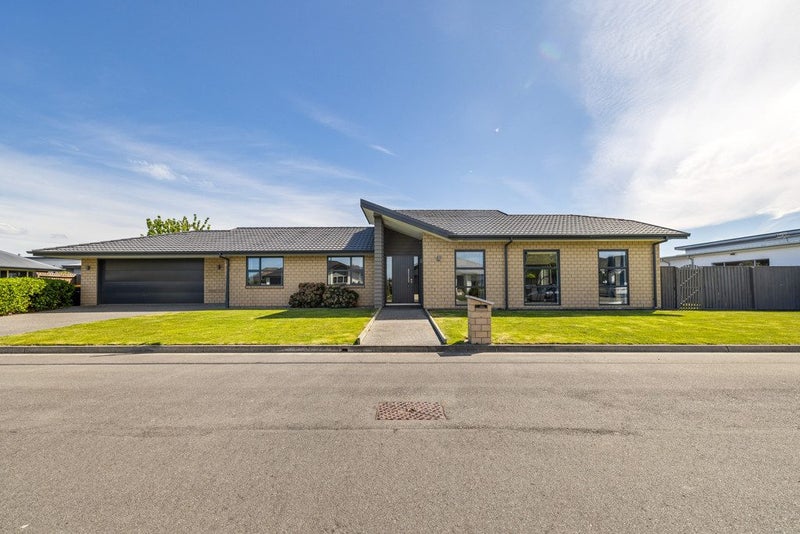 8 Marble Court, Northwood, Christchurch - Carousel 1