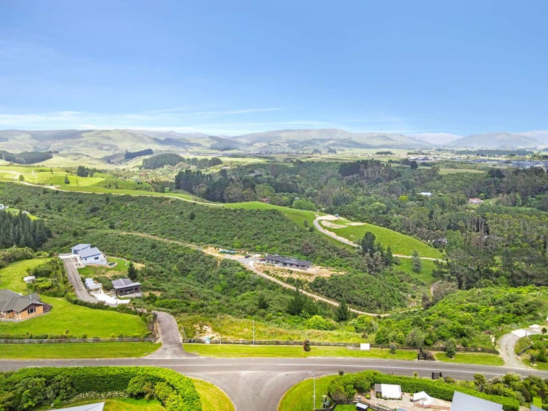 36 Polson Hill Drive, Aokautere - Carousel 1