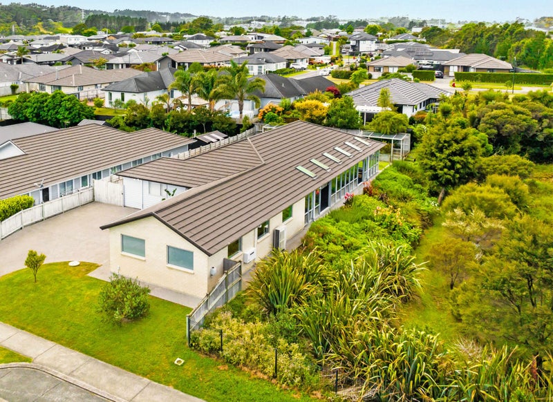 21 Eric Farley Drive, Kumeu - Carousel 2