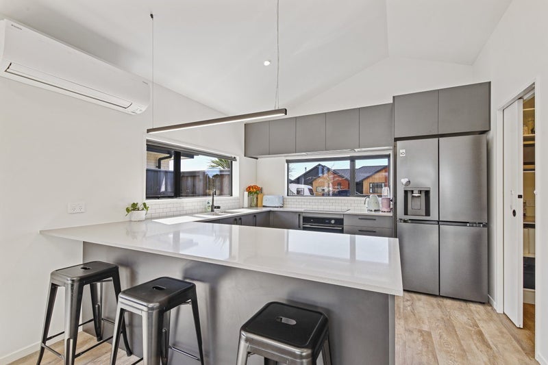 24 Nathaniel Archer Street, Woodend, Woodend - Carousel 2