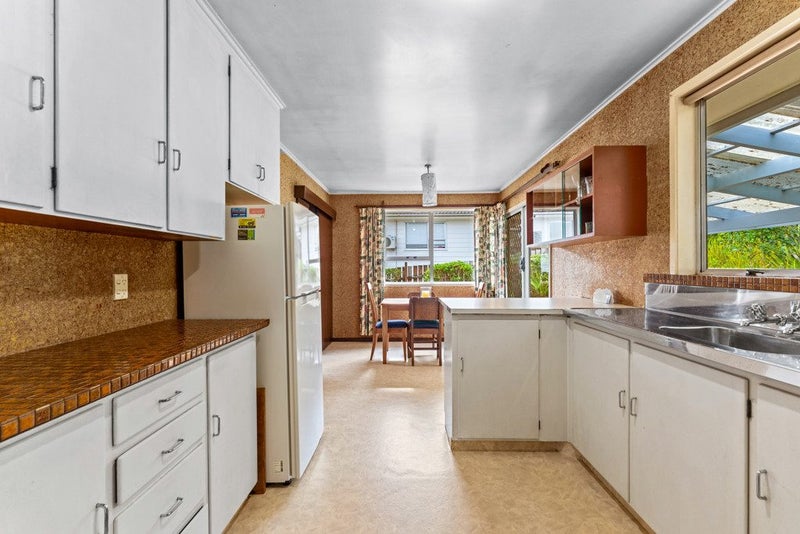 75 Salamanca Road, Sunnynook, Auckland - Carousel 1