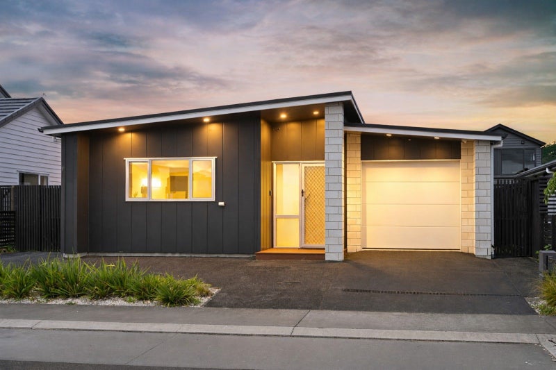 57 Trewern Avenue, Chartwell, Hamilton - Carousel 1