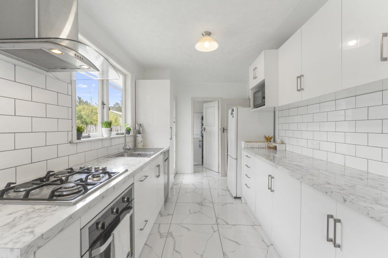 86 Ruapehu Street, Paraparaumu - Carousel 2