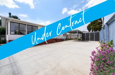9 GARELJA RD, Henderson, Auckland - Carousel 1