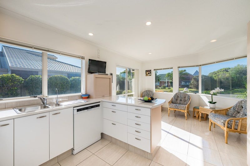 28 Beach Haven Place, Paraparaumu Beach, Paraparaumu - Carousel 2