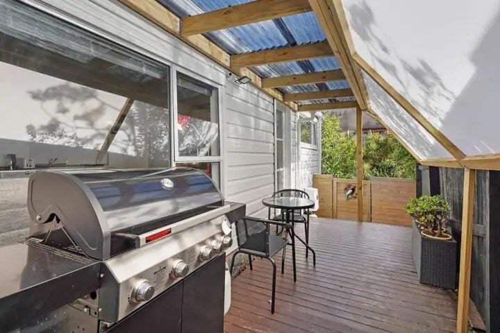 3A Palmer Crescent, Mission Bay, Auckland - Carousel 2