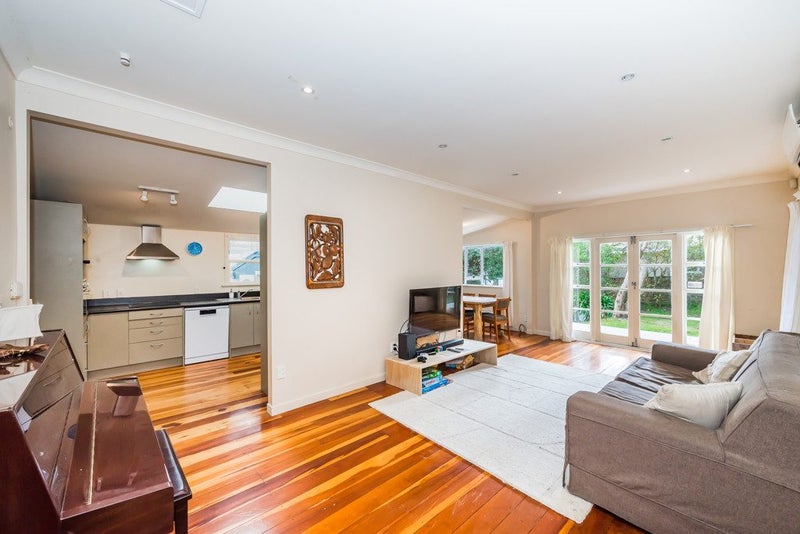 188 Main Road South, Raumati South, PARAPARAUMU - Carousel 2