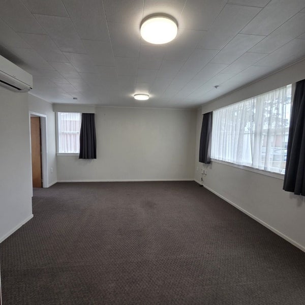 4 Duke Place, New Plymouth, New Plymouth - Carousel 2