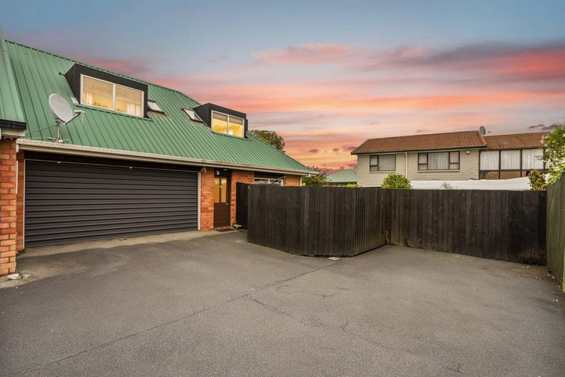 2/9 Cherry Place, Casebrook, Christchurch - Carousel 1