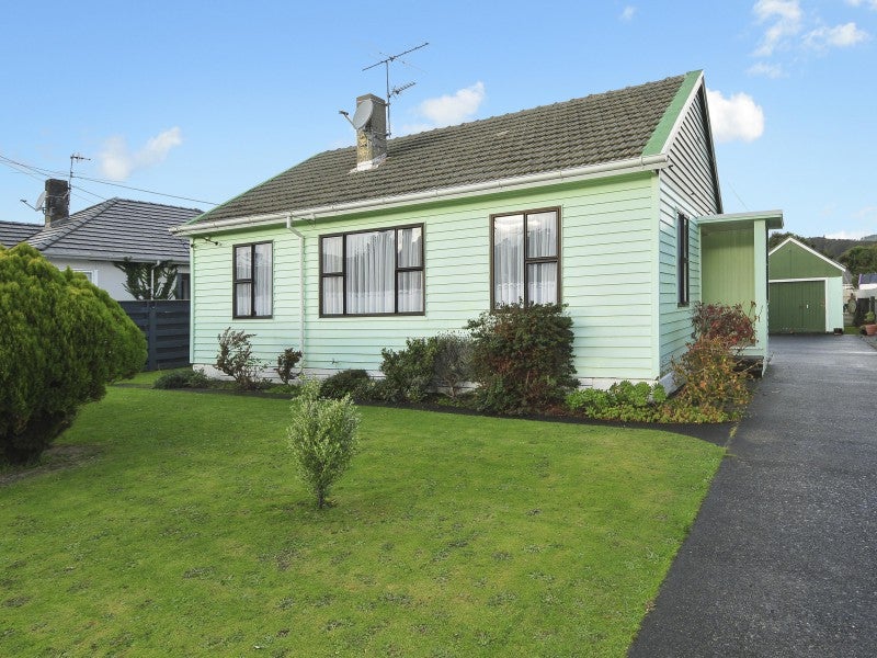 10 Reynolds Street, Taita, Lower Hutt - Carousel 1