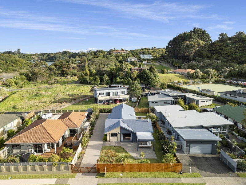 40 Harbour Road, Ohope - Carousel 26