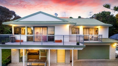 32A Pleasant Road, Glen Eden, Auckland - Carousel 1