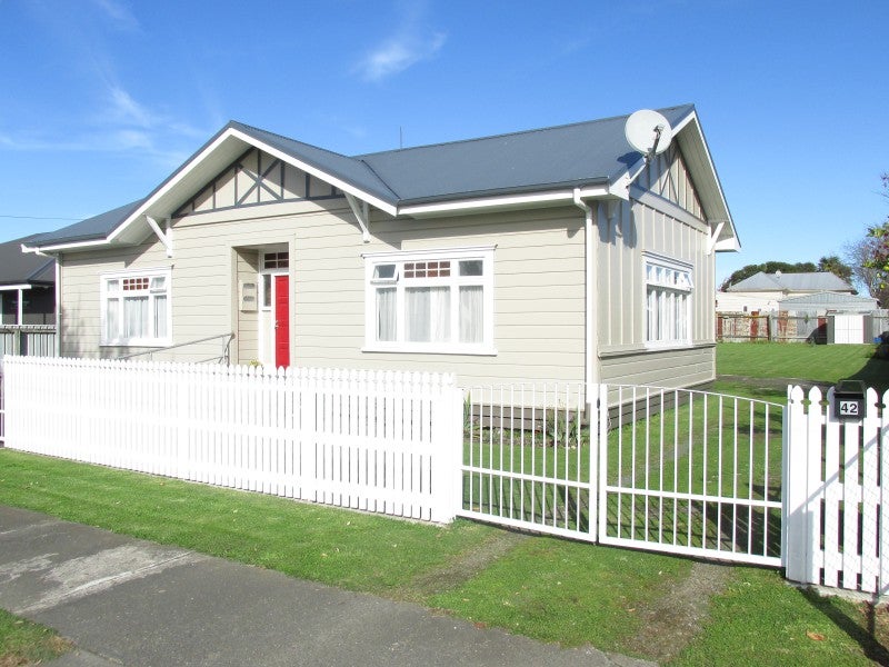 42 Queen Street, Wairoa, Wairoa - Carousel 1