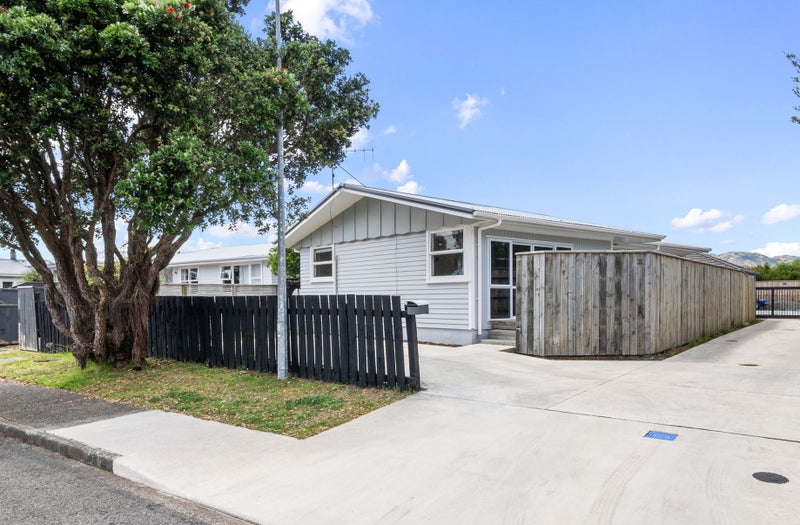 14 Rangiatea Street, Paraparaumu Beach, Paraparaumu - Carousel 1