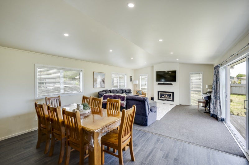 18 Berwick Street, Flaxmere, Hastings - Carousel 1