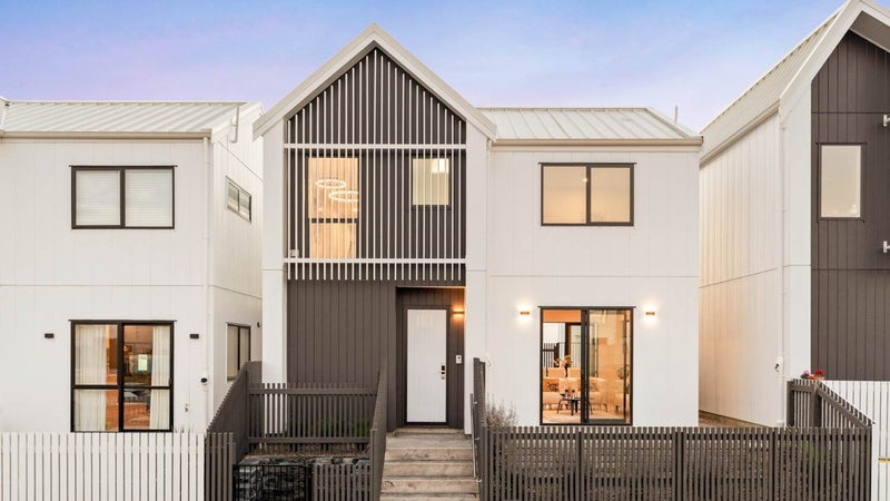 13 Pukeko Road, Hobsonville, Auckland - Carousel 1