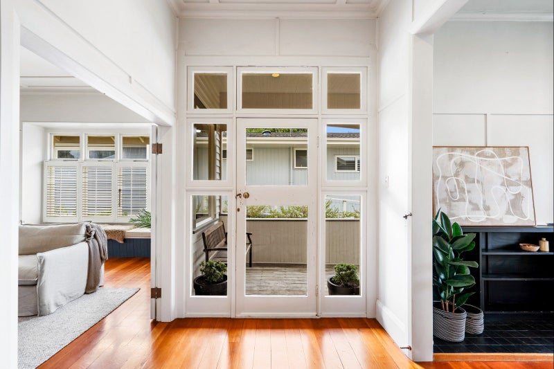 45 Napier Terrace, Hospital Hill, Napier - Carousel 1